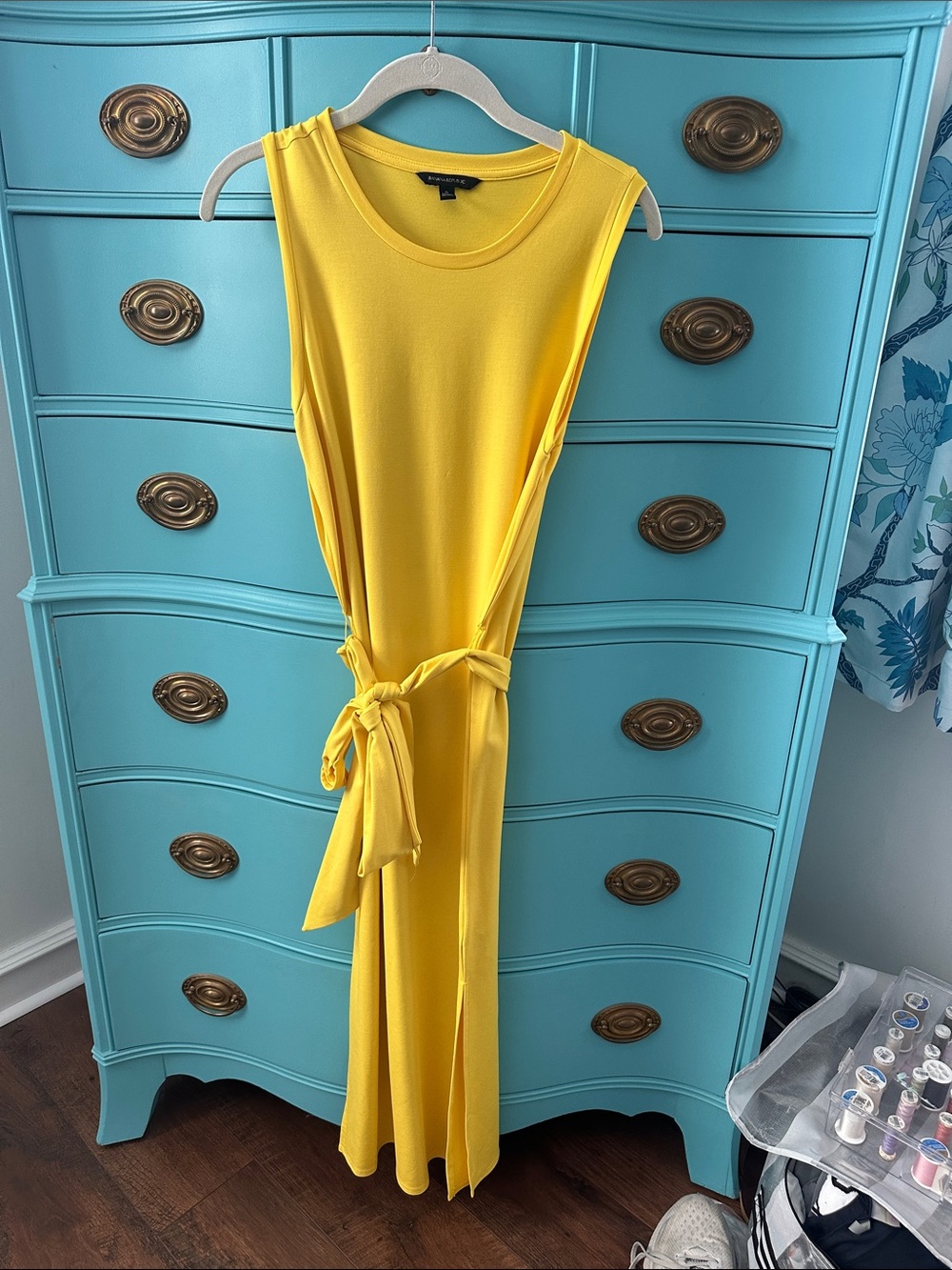 Sleeveless Yellow Tie-Waist Women’s Dress